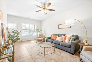 104 Quarry Point Dr, Clarksville, TN 37043