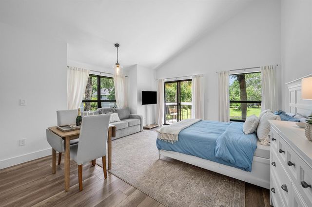 11863 Wimbledon Circle 504, Wellington, FL 33414