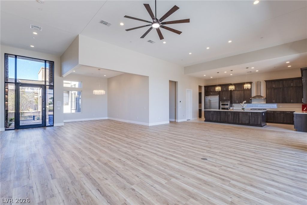 Image 10 of property listing at 4750 Outlook Peak Street, Las Vegas, NV 89135