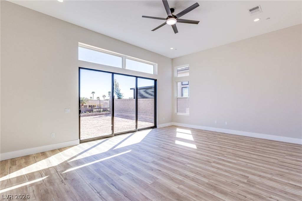 Image 14 of property listing at 4750 Outlook Peak Street, Las Vegas, NV 89135
