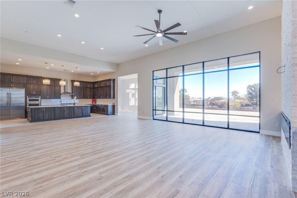 Image 16 of property listing at 4750 Outlook Peak Street, Las Vegas, NV 89135