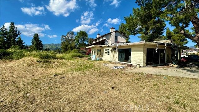 11531 Vimy Road, Granada Hills (los Angeles), CA 91344