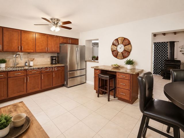 470 NW 52nd Ave, Miami, FL 33126
