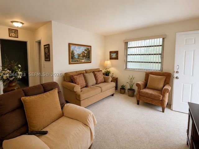 470 NW 52nd Ave, Miami, FL 33126