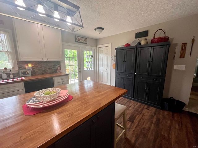 954 E Sellers Road, Upland, IN 46989