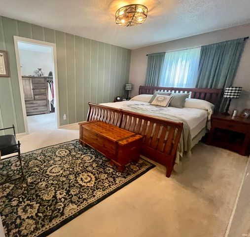 954 E Sellers Road, Upland, IN 46989