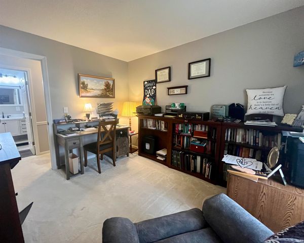 954 E Sellers Road, Upland, IN 46989