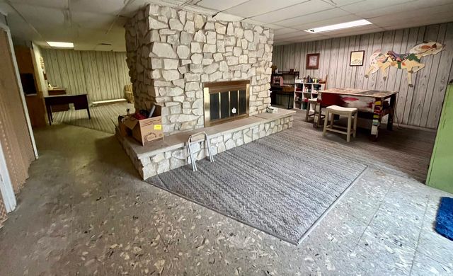 954 E Sellers Road, Upland, IN 46989