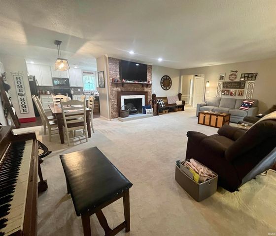 954 E Sellers Road, Upland, IN 46989