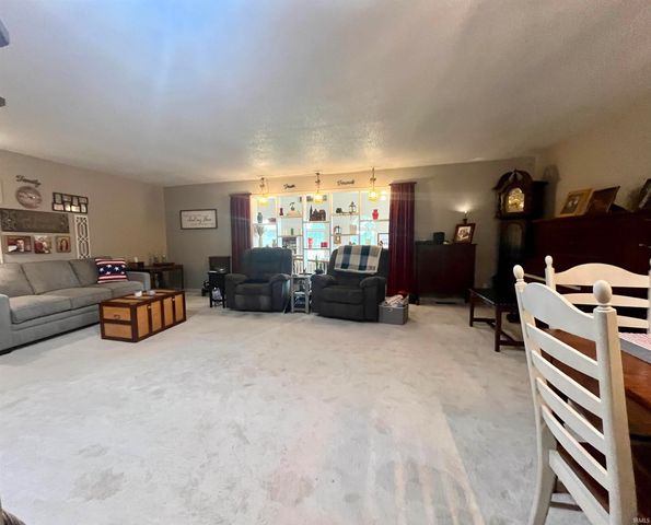 954 E Sellers Road, Upland, IN 46989