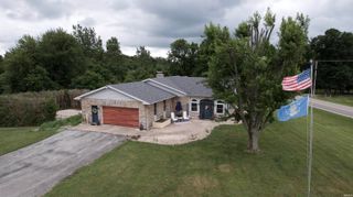 954 E Sellers Road, Upland, IN 46989