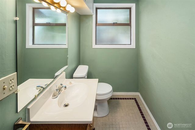 1504 NE 107th Street, Seattle, WA 98125