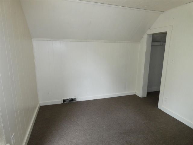 1084 Hurd Avenue, Benton Harbor, MI 49022