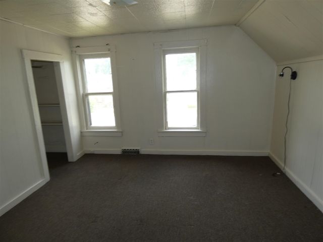 1084 Hurd Avenue, Benton Harbor, MI 49022
