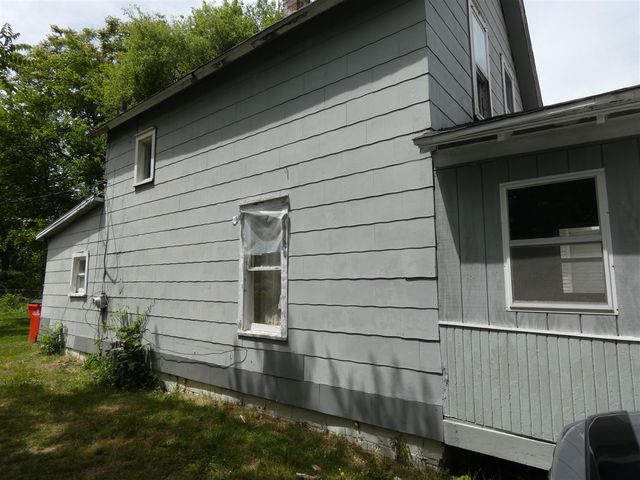 1084 Hurd Avenue, Benton Harbor, MI 49022