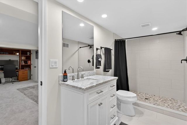 7616 W 98th Terrace, Overland Park, KS 66212