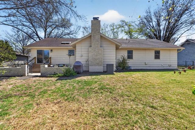 7616 W 98th Terrace, Overland Park, KS 66212