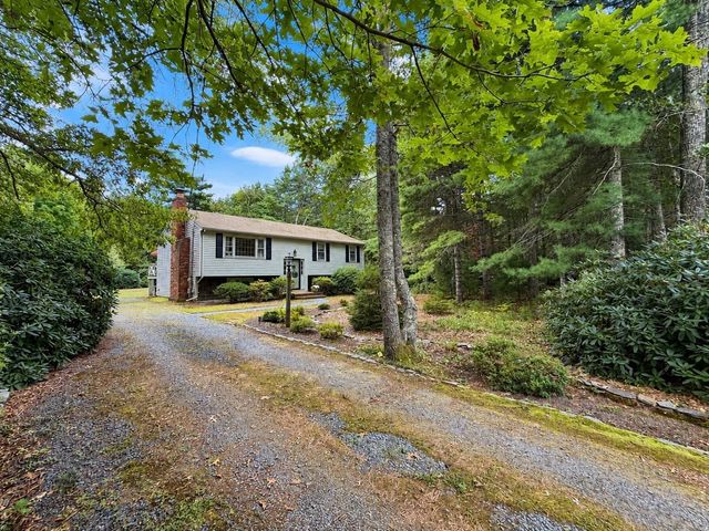 120 Halfway Pond Rd, Plymouth, MA 02360