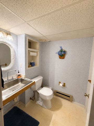 120 Halfway Pond Rd, Plymouth, MA 02360