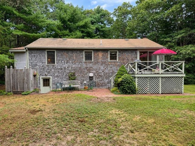 120 Halfway Pond Rd, Plymouth, MA 02360