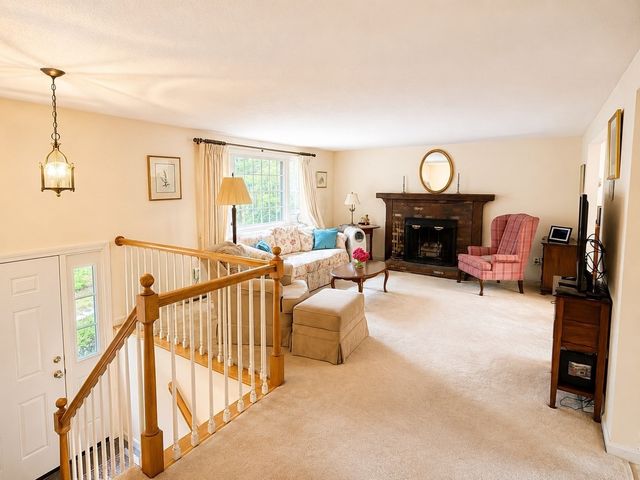 120 Halfway Pond Rd, Plymouth, MA 02360
