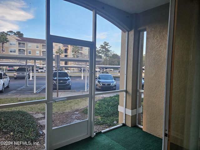 7801 POINT MEADOWS Drive 2101, Jacksonville, FL 32256