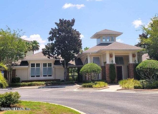 7801 POINT MEADOWS Drive 2101, Jacksonville, FL 32256