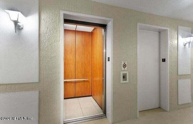 7801 POINT MEADOWS Drive 2101, Jacksonville, FL 32256