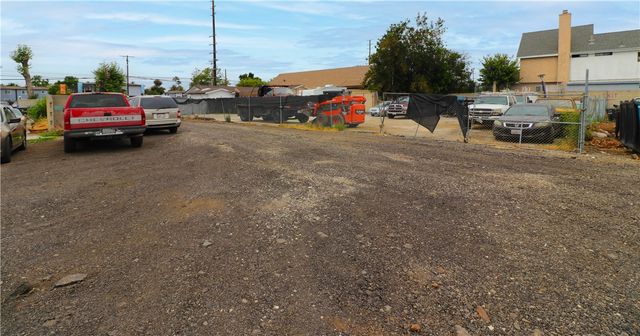 803 S Sullivan, Santa Ana, CA 92704