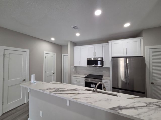 6000 Reims Road 3107, Houston, TX 77036