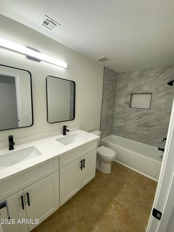 11608 W CAROL Avenue, Youngtown, AZ 85363