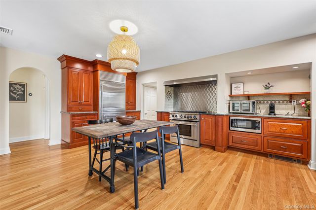 488 Strawtown Road, West Nyack, NY 10994
