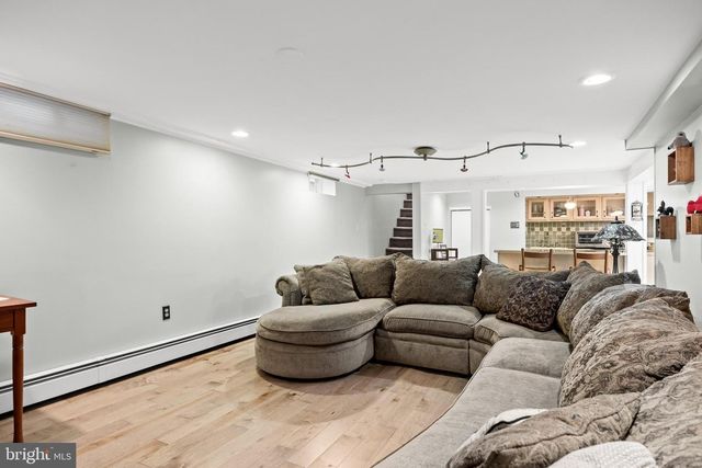 125 RHODE ISLAND AVE, Cherry Hill, NJ 08002