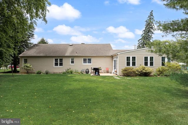 125 RHODE ISLAND AVE, Cherry Hill, NJ 08002