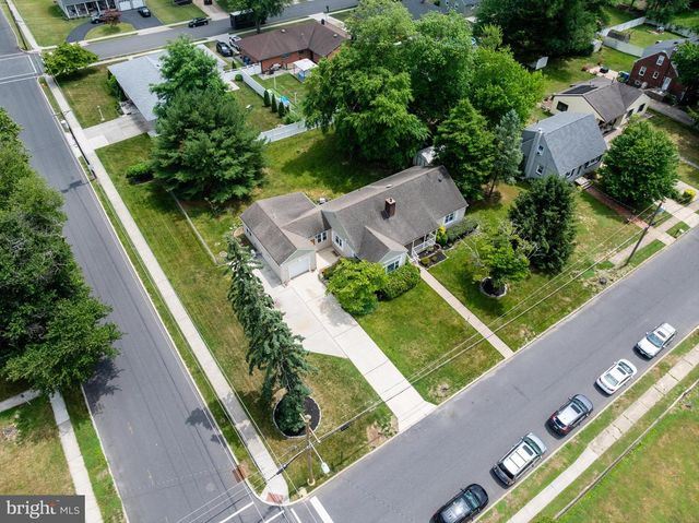 125 RHODE ISLAND AVE, Cherry Hill, NJ 08002