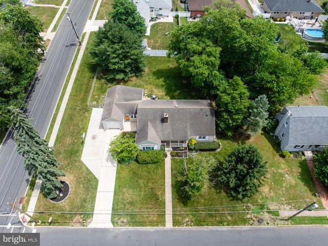125 RHODE ISLAND AVE, Cherry Hill, NJ 08002