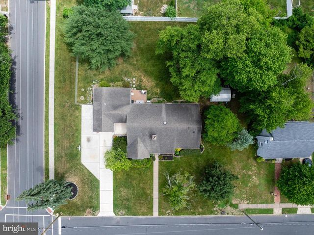 125 RHODE ISLAND AVE, Cherry Hill, NJ 08002