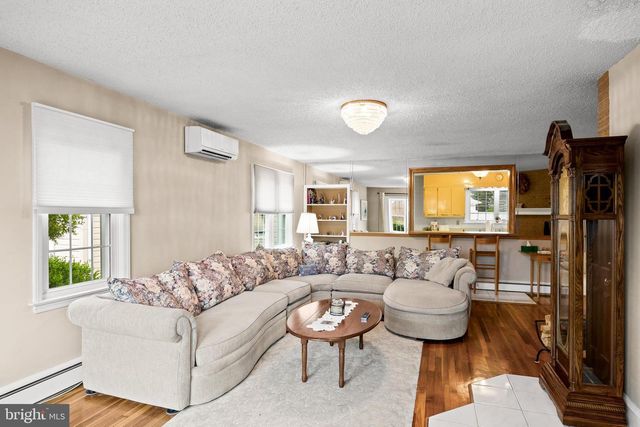 125 RHODE ISLAND AVE, Cherry Hill, NJ 08002
