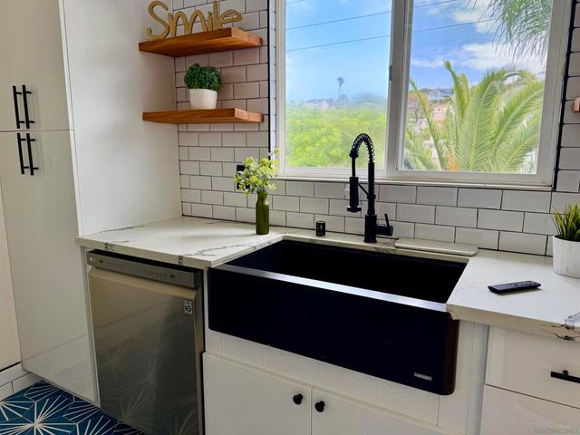 3542 Wawona Dr, San Diego, CA 92106