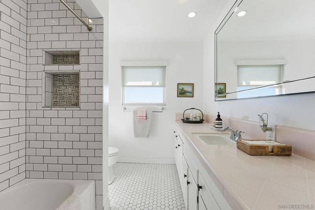 4171 Conrad Dr, Spring Valley, CA 91977