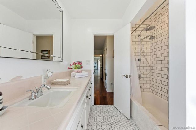 4171 Conrad Dr, Spring Valley, CA 91977