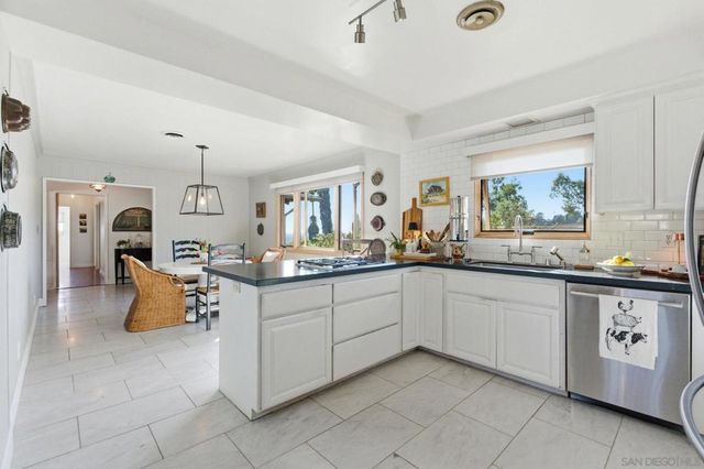 4171 Conrad Dr, Spring Valley, CA 91977