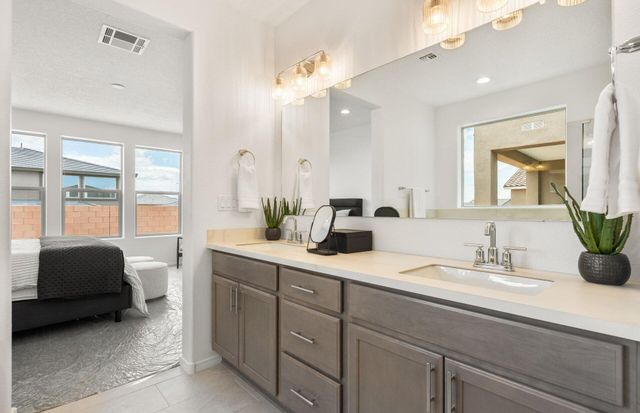 3024 Opalo Road SE, Rio Rancho, NM 87124
