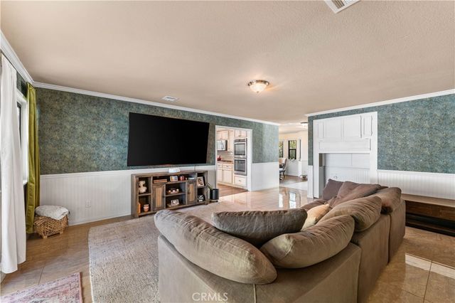 5641 Hickory Street, Palmdale, CA 93551