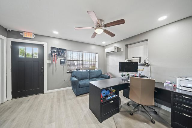 527 Pampa Street, Pasadena, TX 77504