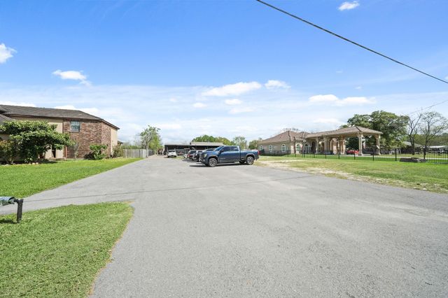 527 Pampa Street, Pasadena, TX 77504