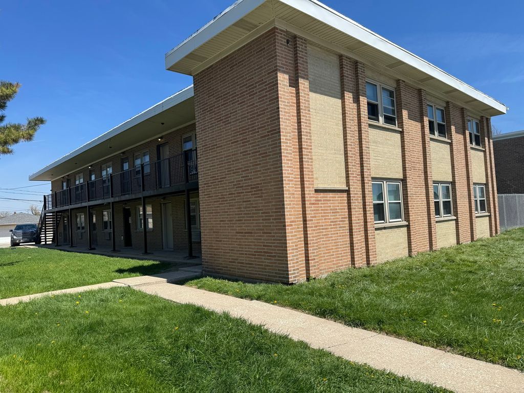 5508 W 55th Street 1, Chicago, IL 60638