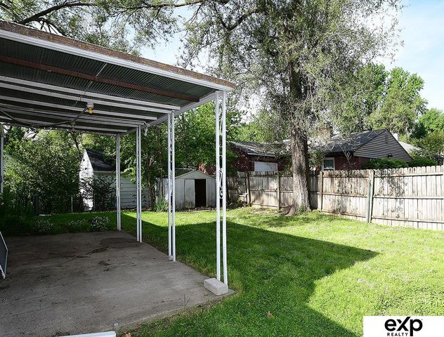 1514 N 70 Avenue, Omaha, NE 68104