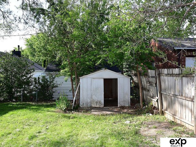 1514 N 70 Avenue, Omaha, NE 68104