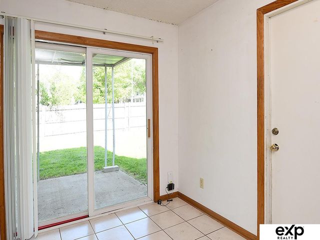 1514 N 70 Avenue, Omaha, NE 68104